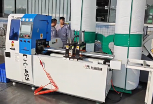 CNC-455三軸無(wú)尾料切鋁機(jī)